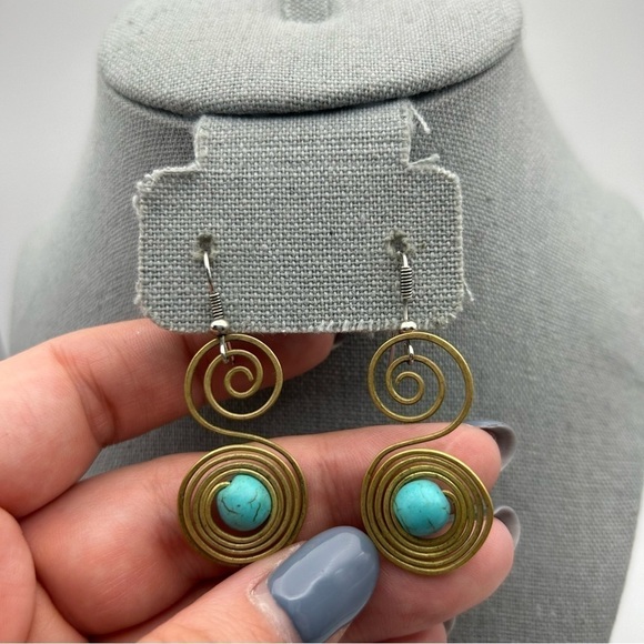 Large Gold Tone Swirl Faux Turquoise Blue Bead Dangle Earrings Music Note - Picture 1 of 7